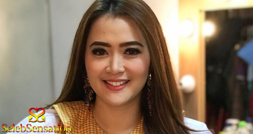 Karier Vega Darwanti, Dari Vokalis Band Jadi Presenter Terkenal.