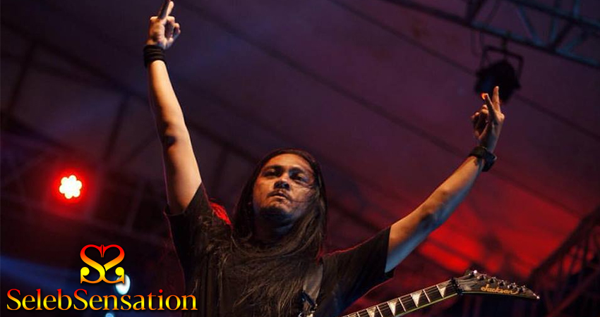 Hapus Foto Dimedsos, Rumah Tangga Stevie Item Bermasalah ?